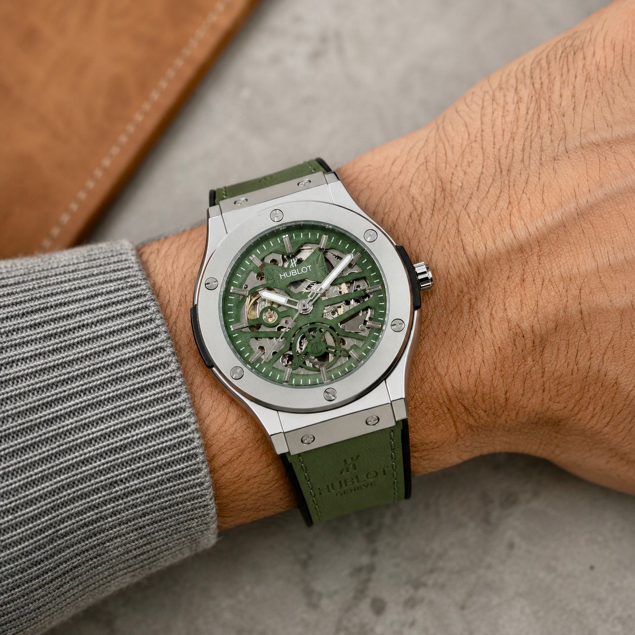 Home hublot automatic skeleton face dial