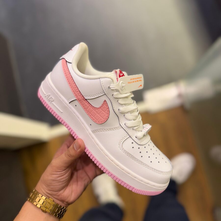 NIKE AIRFORCE ONE VALENTINE 2024